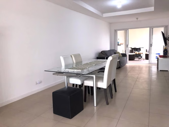 VENTA DE CASA CON LINEA BLANCA EN CONDOMINIO-SANTA ANA