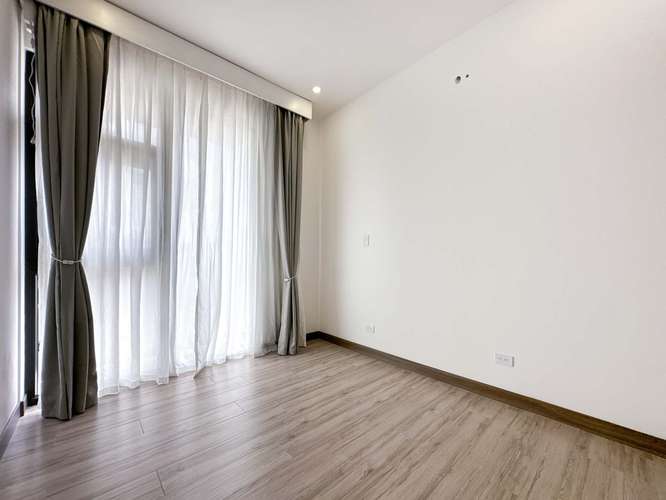 Venta de moderna casa para estrenar ubicada en Escazú - Imagen 13