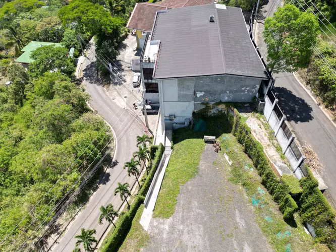 SE ALQUILA EDIFICIO MODERNO EN SANTA ANA - Imagen 19