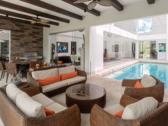 VENTA DE CASA EN VALLE DEL SOL CON PISCINA INTERNA - Imagen 6