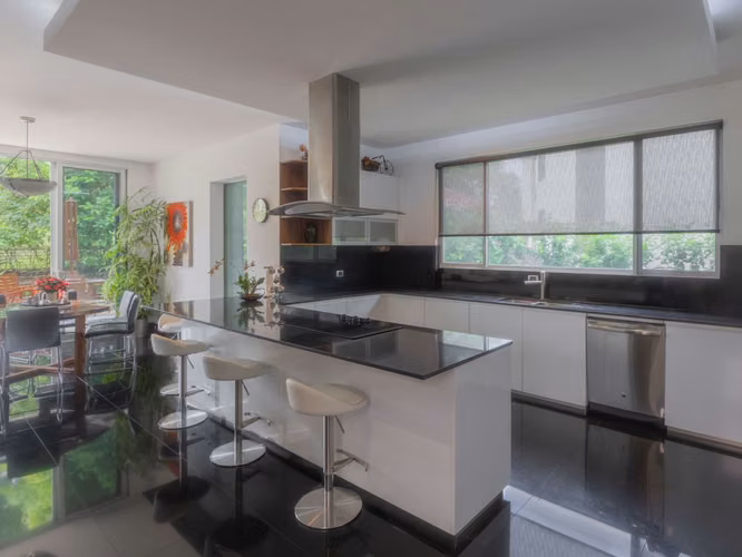 VENTA DE CASA EN VALLE DEL SOL CON PISCINA INTERNA - Imagen 9