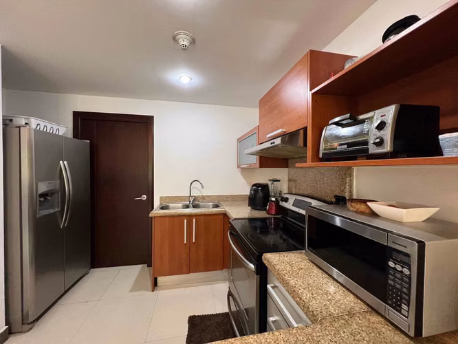 VENTA DE APARTAMENTO CON L/B EN GUACHIPELIN - Imagen 2