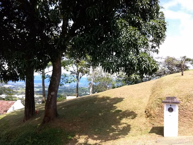 VENTA DE LOTE EN CONDOMINIO ALTAMIRA - CIUDAD COLON