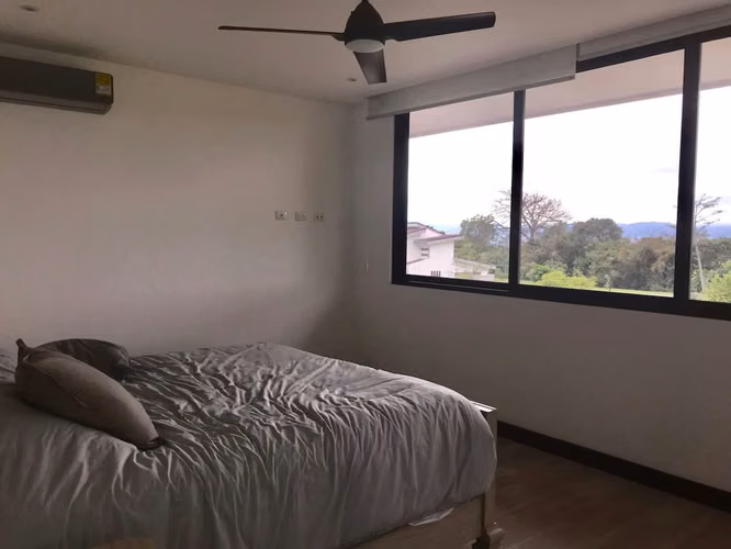 CASA EN RESIDENCIAL HACIENDA LOS REYES