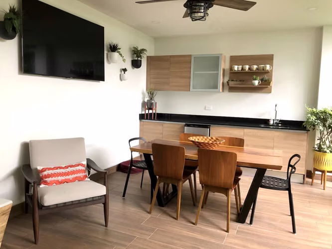 VENTA DE CASA EN CONDOMINIO - PARA INVERSIONISTA - ESCAZU - Imagen 18