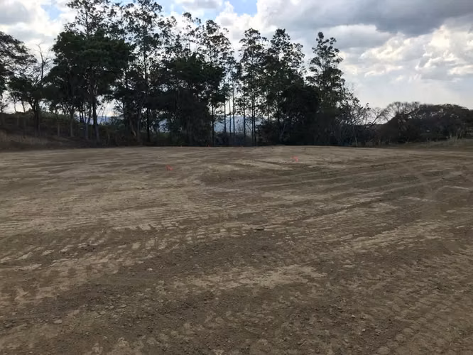 VENTA DE LOTE CON USO COMERCIAL O RESIDENCIAL - BRASIL-SANTA ANA - Imagen 13