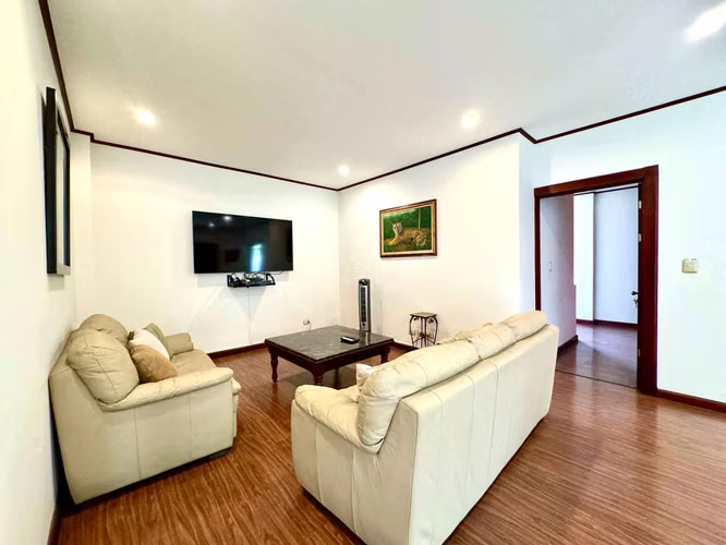 CASA EN VENTA - CONDOMINIO CERRO COLÓN