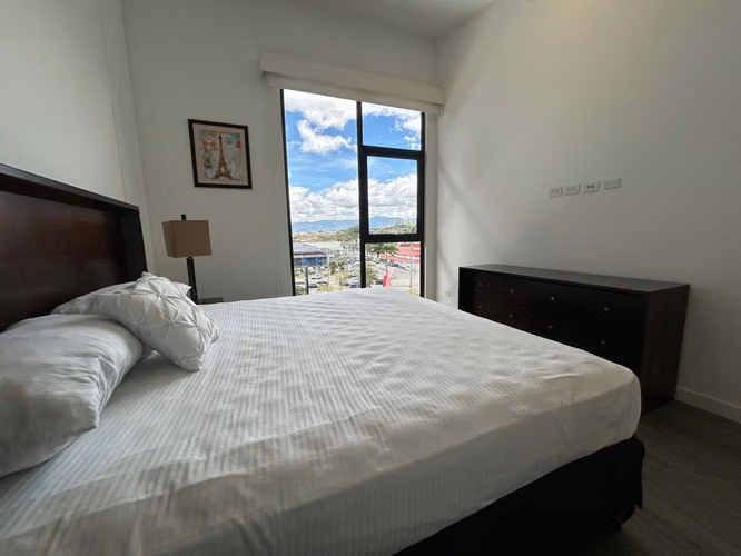 Apartamento Full Amoblado y Equipado en Escazú Village – ¡Listo para mudarse!  - Imagen 11