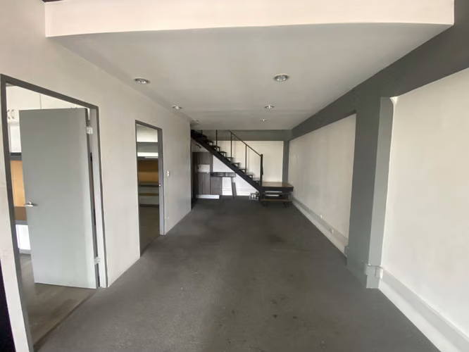 OPORTUNIDAD VENTA LOCAL EN ESCAZÚ