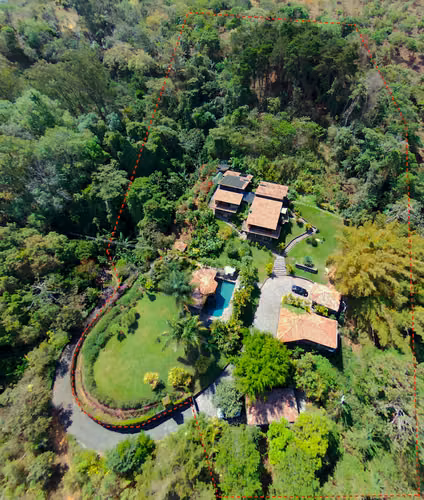 Casa con cuatro cabañas en venta en las montañas de Aserrí 24049