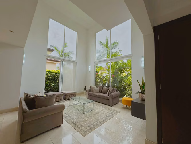 SE VENDE/ALQUILA CASA EN CONDOMINIO EXCLUSIVO EN ESCAZÚ - Imagen 11