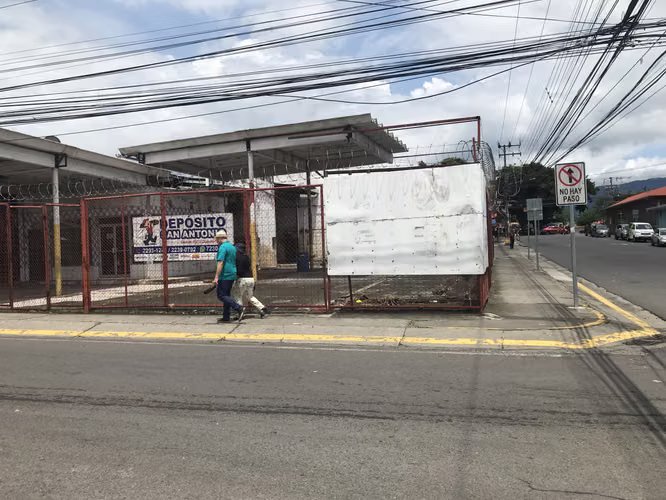 San Antonio Belén - Propiedad esquinera Comercial