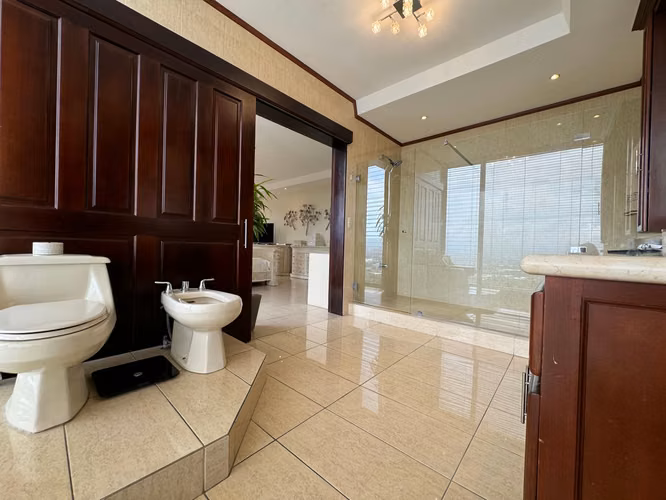 VENTA DE APARTAMENTO EN CERROS DE MAYORCA - ESCAZÚ