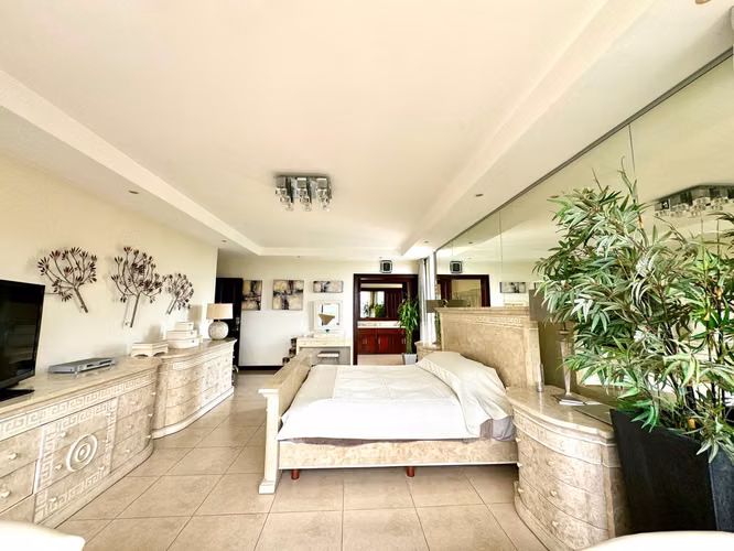 VENTA DE APARTAMENTO EN CERROS DE MAYORCA - ESCAZÚ
