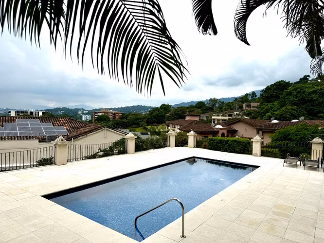 VENTA DE APARTAMENTO EN CERROS DE MAYORCA - ESCAZÚ
