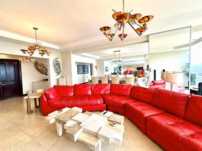 VENTA DE APARTAMENTO EN CERROS DE MAYORCA - ESCAZÚ