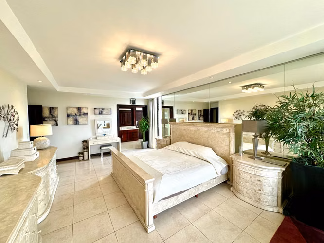 VENTA DE APARTAMENTO EN CERROS DE MAYORCA - ESCAZÚ