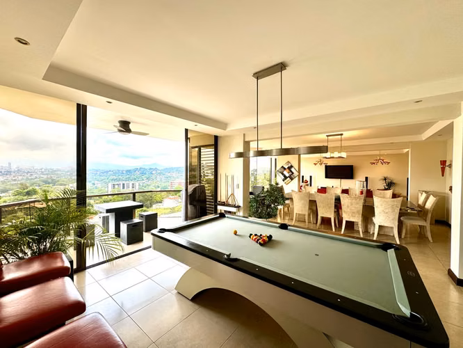 VENTA DE APARTAMENTO EN CERROS DE MAYORCA - ESCAZÚ