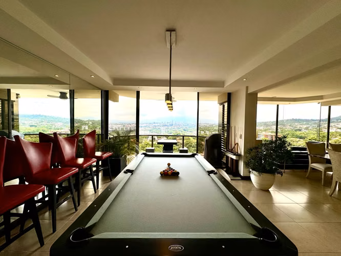 VENTA DE APARTAMENTO EN CERROS DE MAYORCA - ESCAZÚ