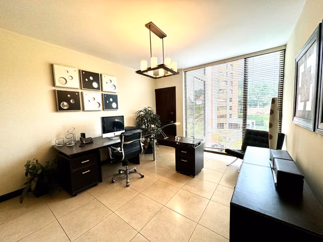 VENTA DE APARTAMENTO EN CERROS DE MAYORCA - ESCAZÚ