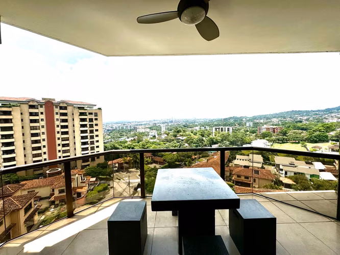 VENTA DE APARTAMENTO EN CERROS DE MAYORCA - ESCAZÚ