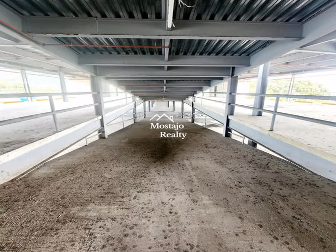 Venta de Edificio Comercial en Pozos de Santa Ana,  Remate Bancario!