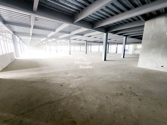Venta de Edificio Comercial en Pozos de Santa Ana,  Remate Bancario!