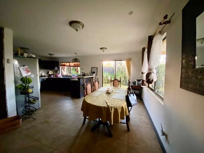 Venta de Casa en las montañas de San Rafael de Heredia