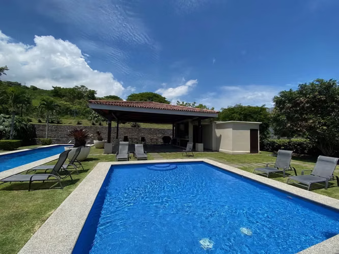ALQUILER DE APARTAMENTO EN CONDOMINIO, BRASIL SANTA ANA - Imagen 9