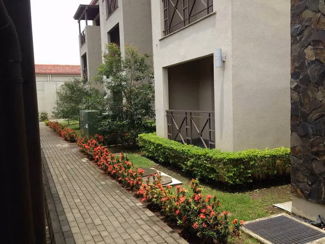 VENTA DE APARTAMENTO EN CONDOMINIO P/INVERSIÓN, BRASIL-SANTA ANA - Imagen 3