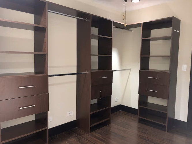 VENTA DE APARTAMENTO AMUEBLADO P/INVERSIÓN EN CONDOMINIO DEL RIO-BRASIL, SANTA ANA - Imagen 12