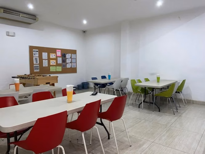ALQUILER DE EDIFICIO PARA OFICINAS - SABANA OESTE