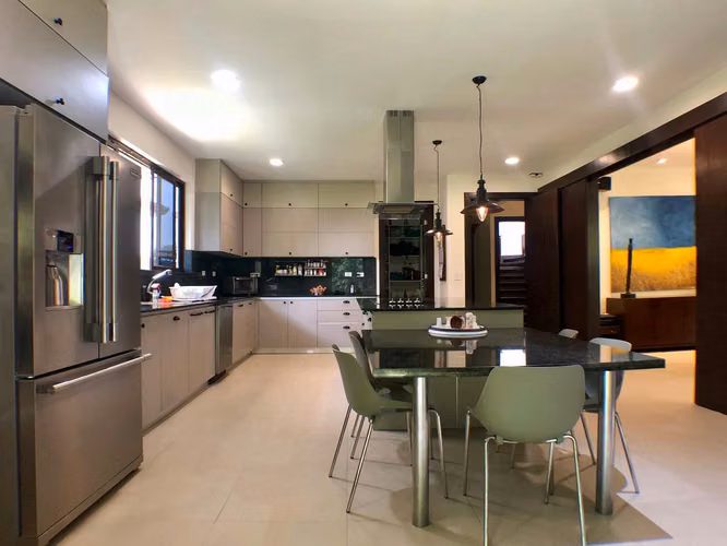 VENTA DE CASA EN HACIENDA DEL SOL P/INVERSION