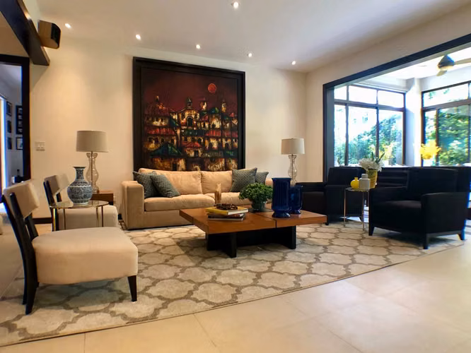VENTA DE CASA EN HACIENDA DEL SOL P/INVERSION