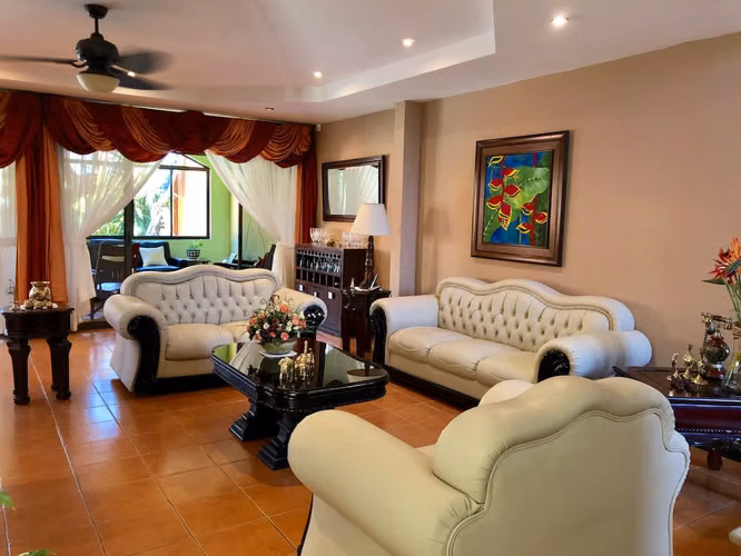 VENTA DE CASA EN RESIDENCIAL EN POZOS SANTA ANA - Imagen 3