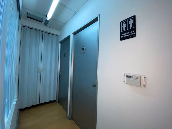 OFICINAS EN EDIFICIO - SANTA ANA - Imagen 7