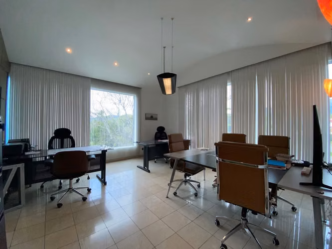 OFICINAS EN EDIFICIO - SANTA ANA - Imagen 16