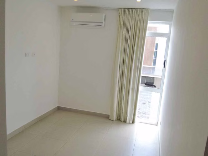 VENTA DE CASA EN SANTA ANA VILLAGE CON LINEA BLANCA /PARA INVERSION - Imagen 10