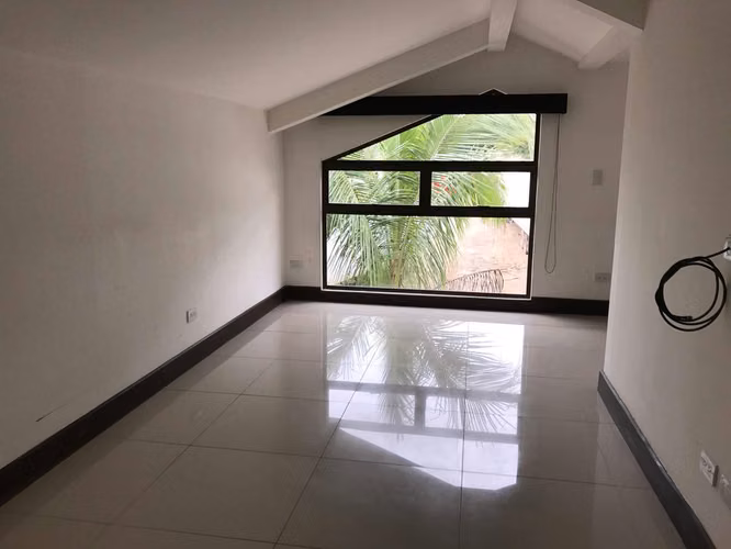 VENTA DE CASA EN CONDOMINIO PARQUES DEL SOL-BRASIL DE SANTA ANA PARA INVERSION