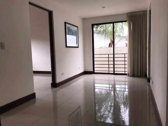 VENTA DE CASA EN CONDOMINIO PARQUES DEL SOL-BRASIL DE SANTA ANA PARA INVERSION