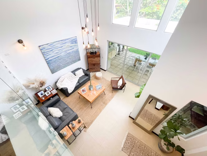 Venta de casa en condominio en Piedades de Santa Ana