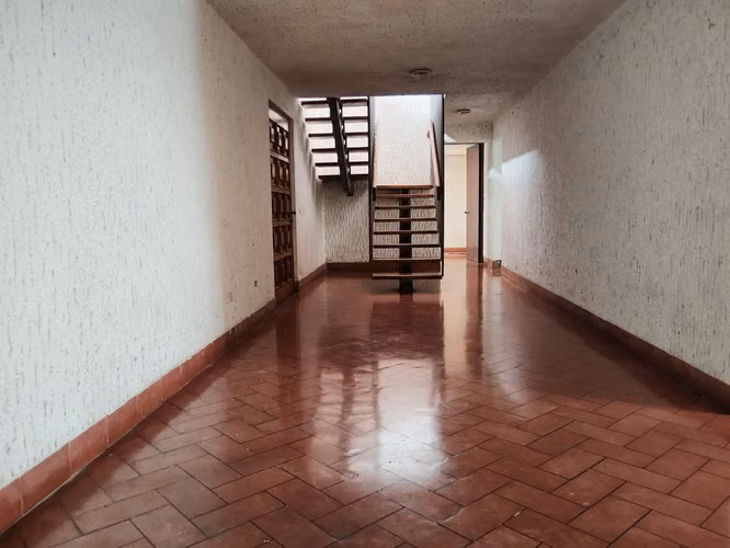 Nunciatura Rohrmoser Casa con Apartamento
