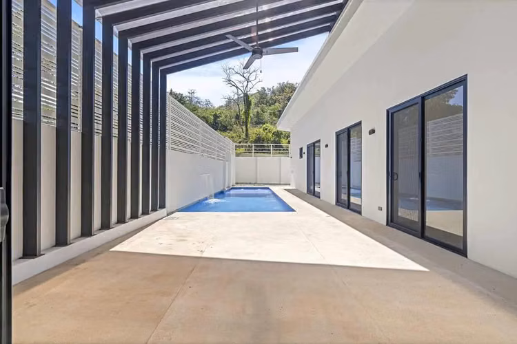 Casa Grande Oasis, casa a estrenar de 3 dormitorios en Playa Grande