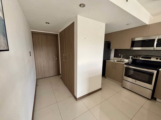 Apartamento en venta en Rohrmoser moderno de lujo con linea blanca