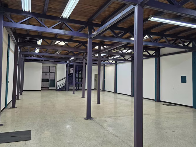 VENTA ALQUILER  EDIFICIO/BODEGA AVENIDA 10, CALLE CENTRAL Y 1a. SAN JOSE - Imagen 5
