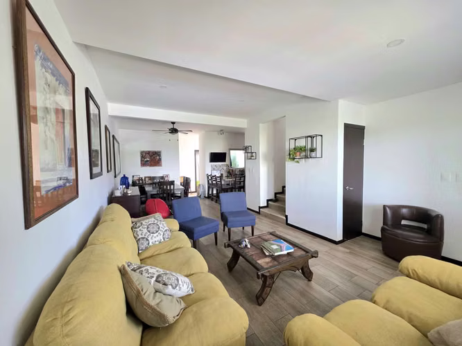 Venta de Casa Tipo Townhouse en Brasil de Santa Ana