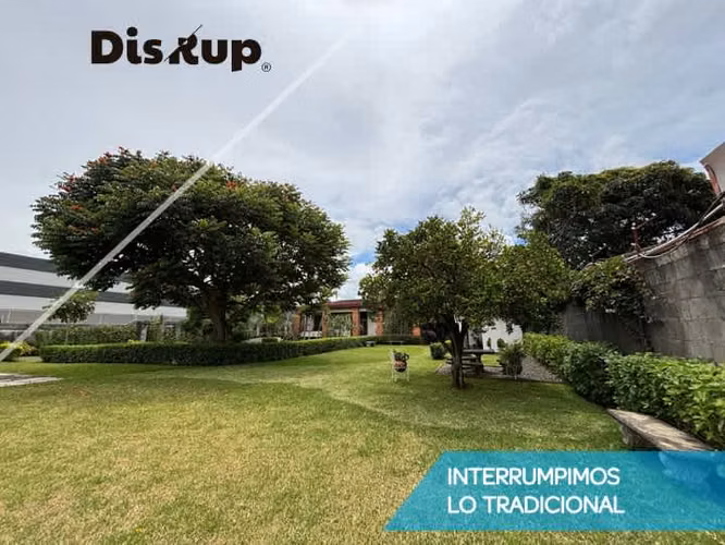 Beautiful house for rent with a large garden and parking. Mixed land. Lomas de Ayarco, Curridabat.
