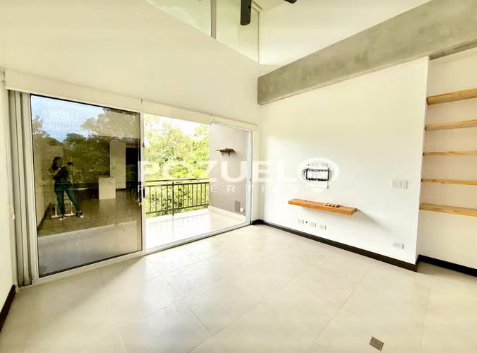 PENTHOUSE 150M2 CON 2 HABITACIONES CON VISTA PANORAMICA ESCAZU SAN RAFAEL - Imagen 3