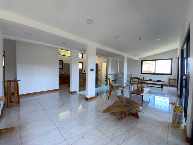 CASA NUEVA EN RESIDENCIAL - RIO ORO