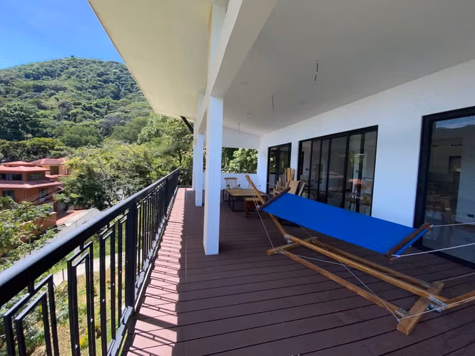CASA NUEVA EN RESIDENCIAL - RIO ORO